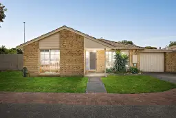 1 Longbeach Close, Aspendale