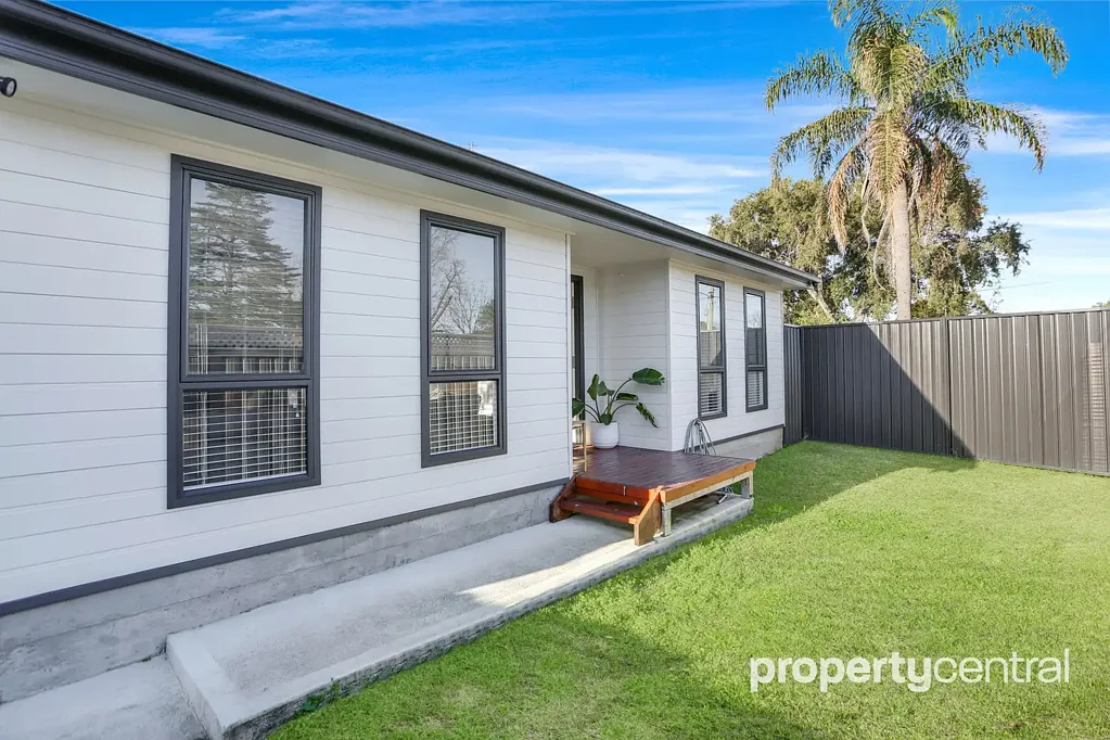 Well-Presented 2 Bedroom Granny Flat in Quiet Location