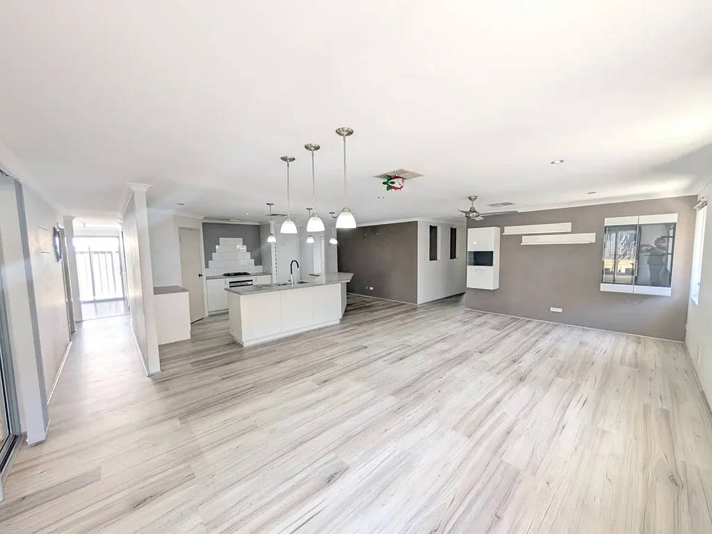 Immaculate 5x2 Family Home!