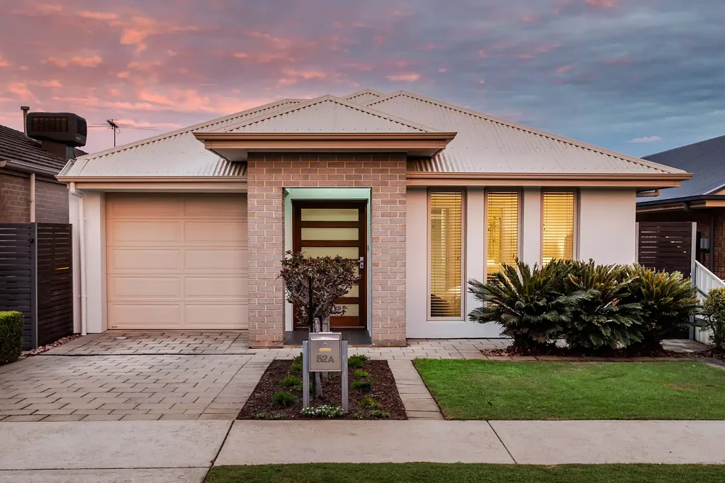 Dover Gardens 3chambre Custom-Built Luxury Meets Coastal Convenience