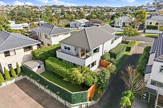 2/20 Tui Glen Road, Birkenhead, North Shore City