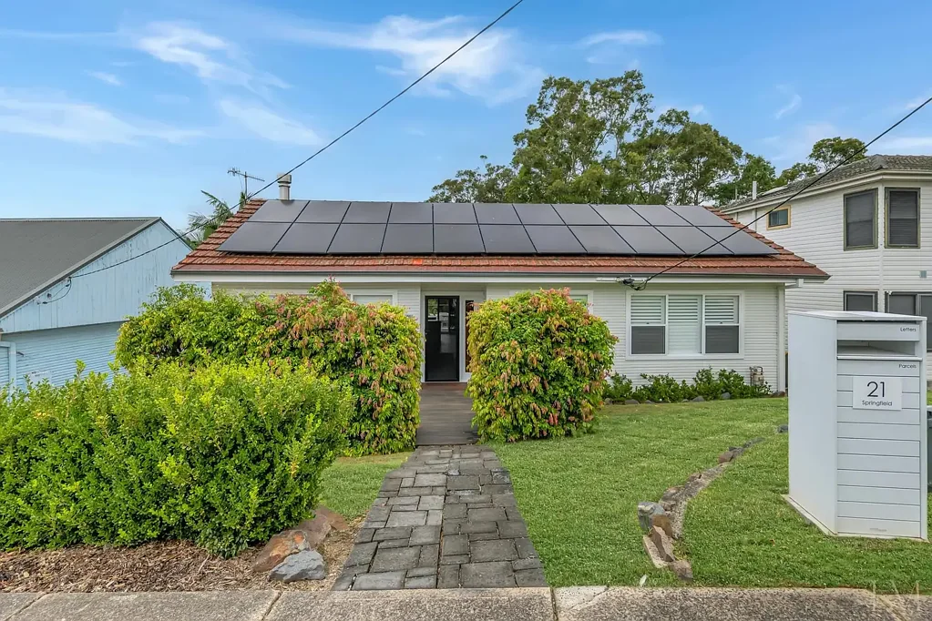 21 Springfield Avenue, Kotara, NSW 2289