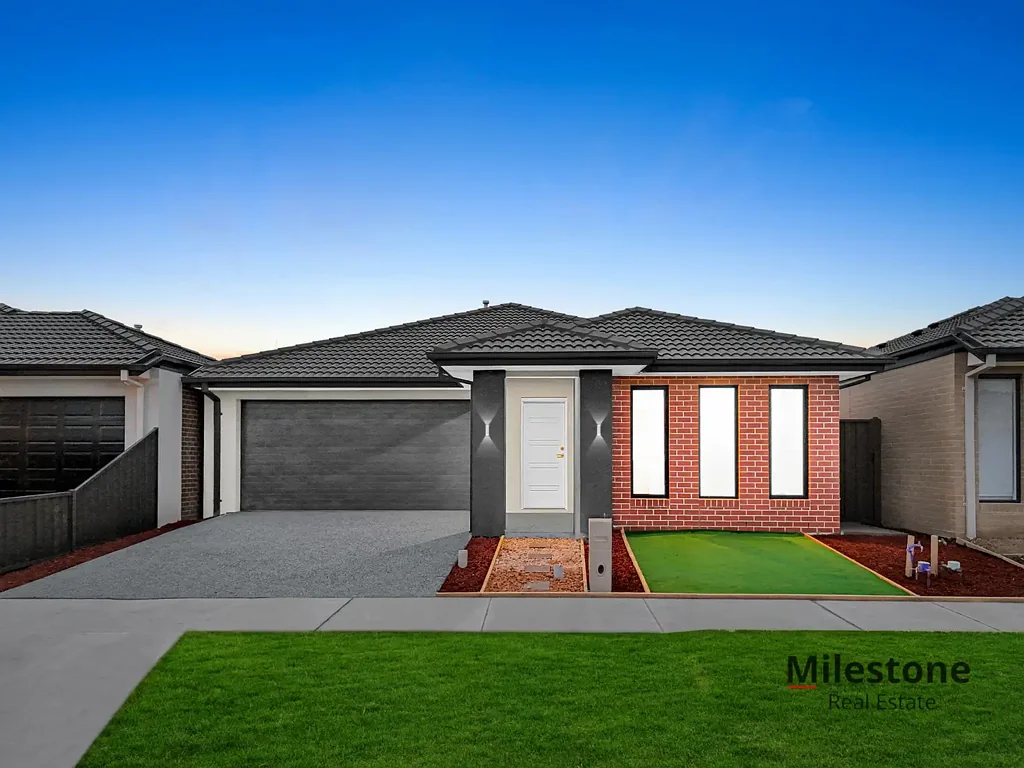 Clyde 3房  Brand-New Masterpiece Next to School, Shops, Parks & Wetlands!