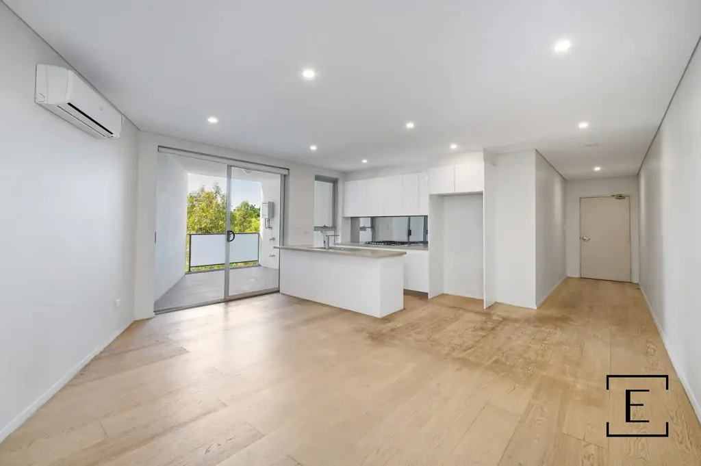 SPACIOUS 2 BEDROOOM UNIT!