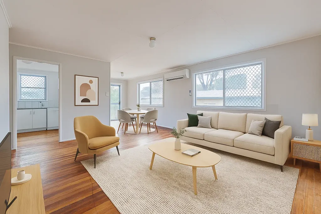 Underwood 3 Bedroom Opportunity Knocks in Underwood!