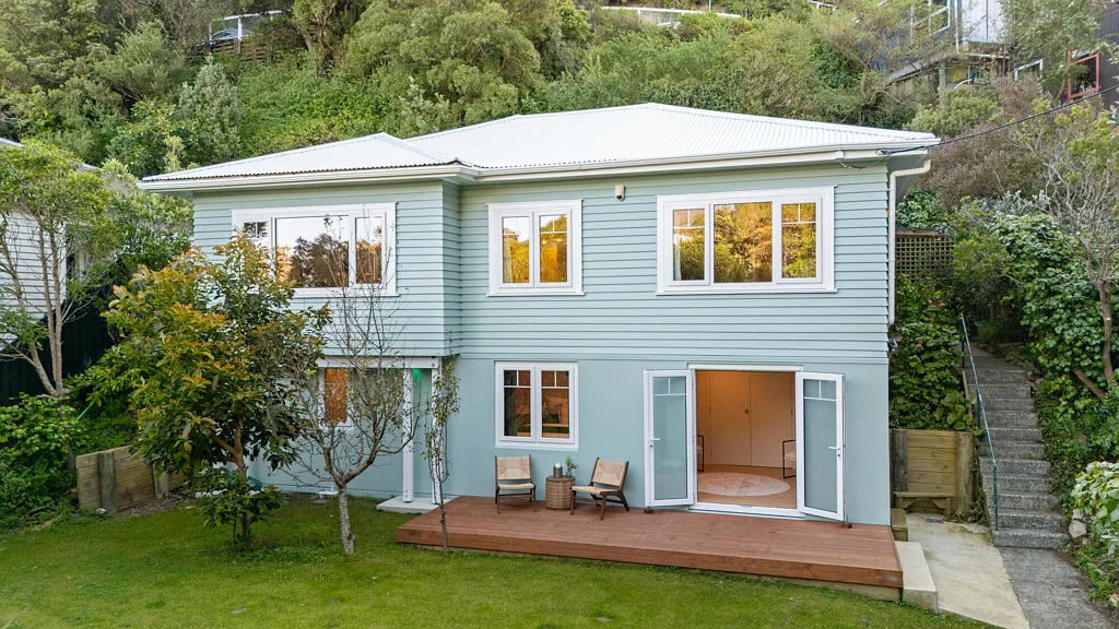 Wadestown 4બેડરૂમ PEACEFUL RETREAT WITH INCOME POTENTIAL
