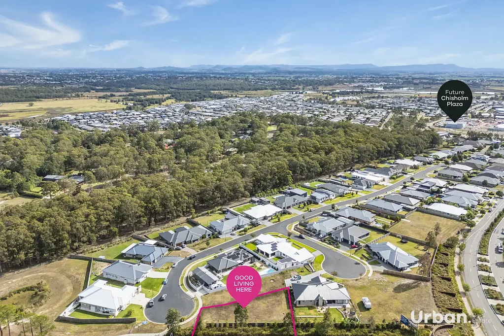 Chisholm Space, Privacy & Endless Potential in a Premium Chisholm Location