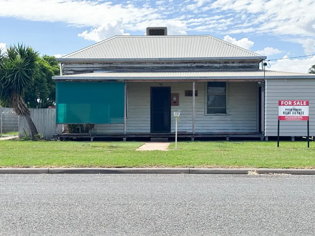 23 Railway Avenue, Sea Lake, VIC 3533