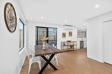 10E Bittern Place, Henderson, Waitakere City, 4 침실, 2 욕실, Townhouse