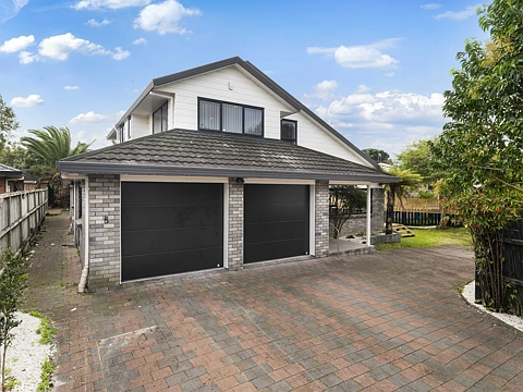 Papatoetoe 4房  STYLE, SPACE, LUXURY & LOCATION!