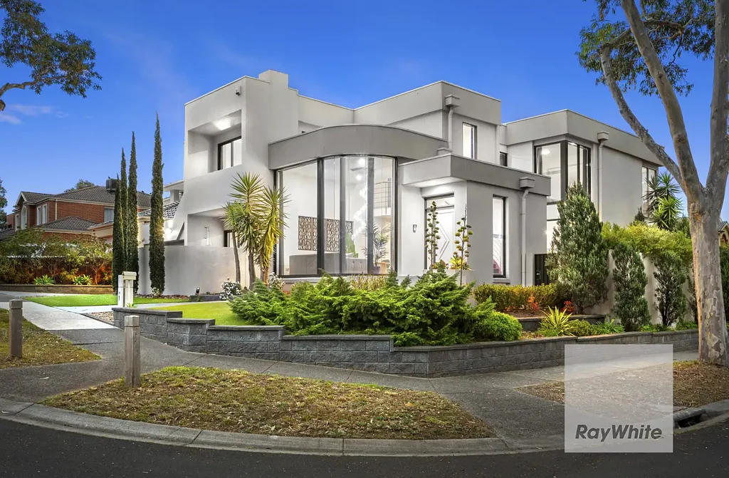 Bundoora 6Habitaciones Dual Residences in Botanica | $1,250 pw Rental Return