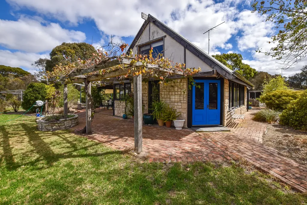 184 Angle Pole Road, Cygnet River, SA 5223