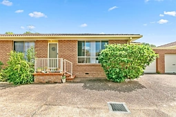 3/10-12 Lake Street, Budgewoi