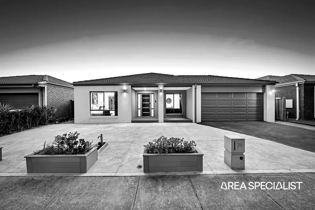 74 Bushlark Crescent, Williams Landing, VIC 3027