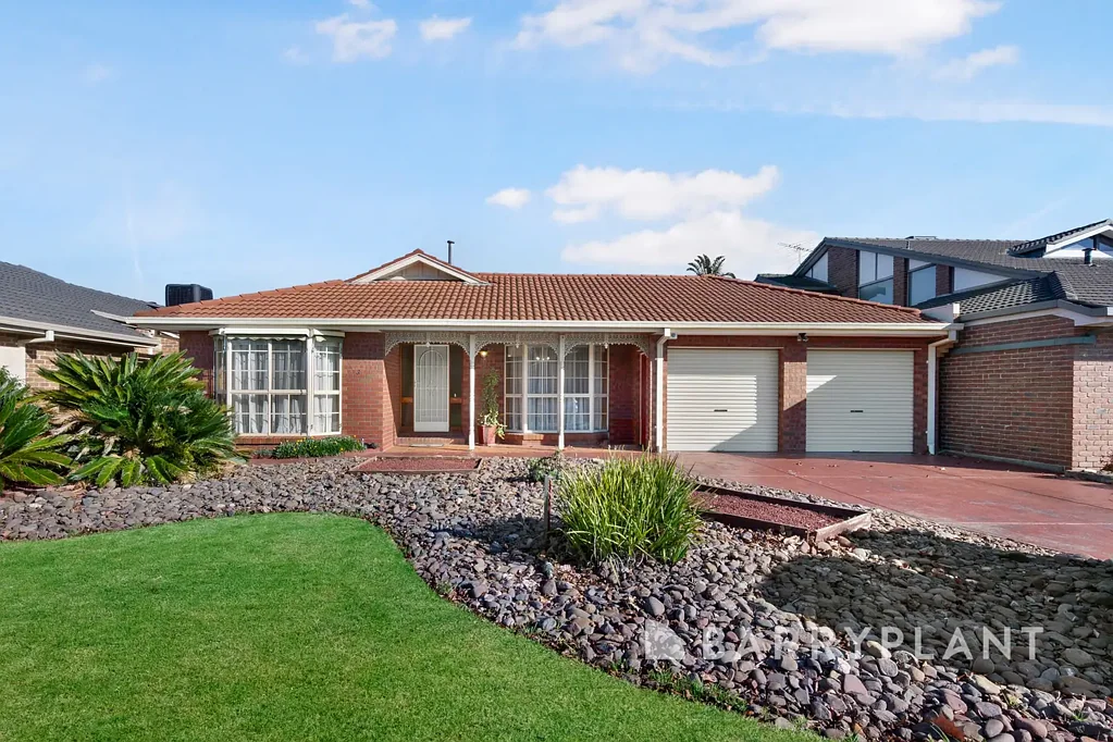 Spacious Family Home in the Heart of Taylors Lakes