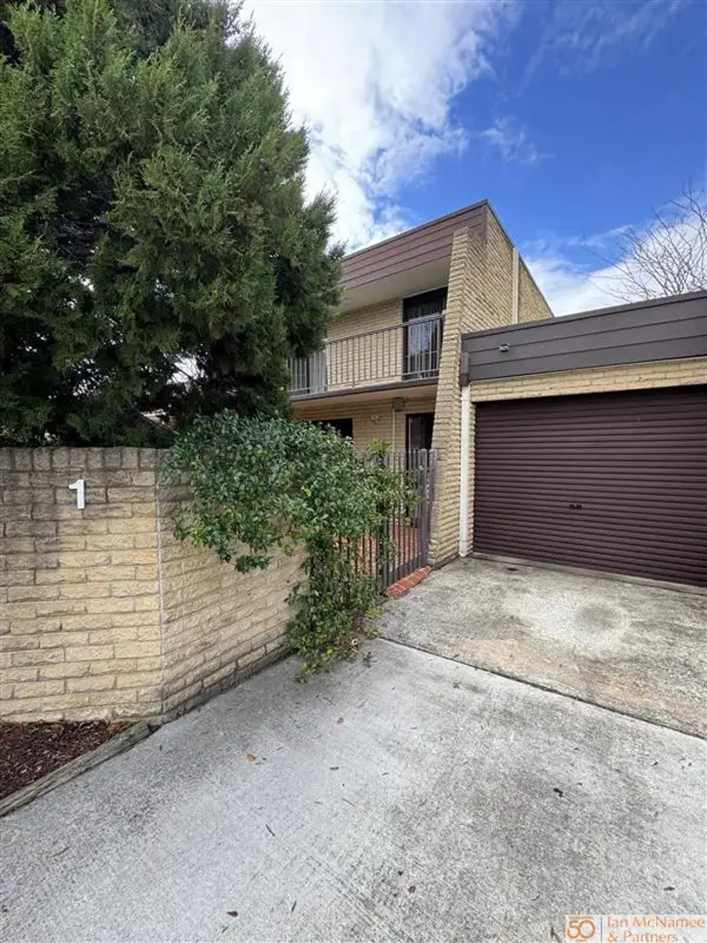Spacious Townhouse