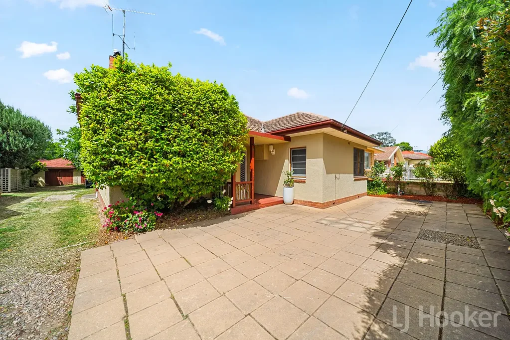 18 Morton Street, Queanbeyan, NSW 2620