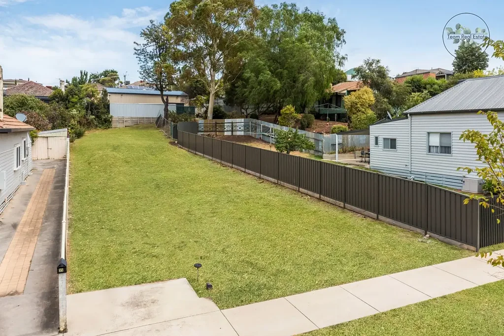 37 Shamrock Street, Golden Square, VIC 3555