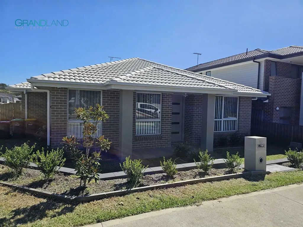 Near new 4 bedroom home