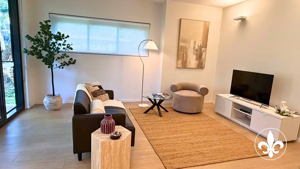 St Lucia 1બેડરૂમ Contemporary Living, Generously Sized.