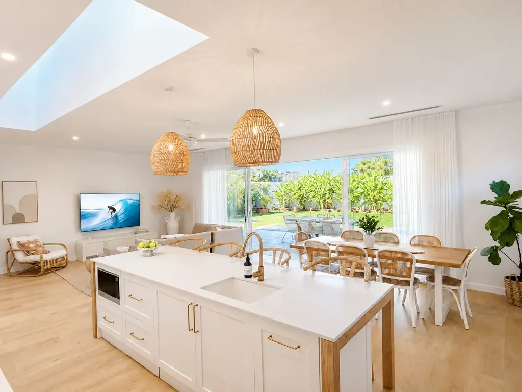 Caringbah 3chambre Single-Level Coastal Family Retreat