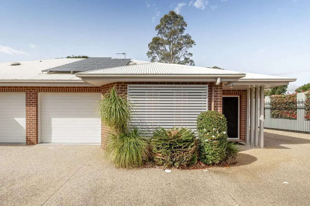 South Toowoomba 2Habitaciones Modern Luxury with Lake Annand Views – Lifestyle Living at its Best