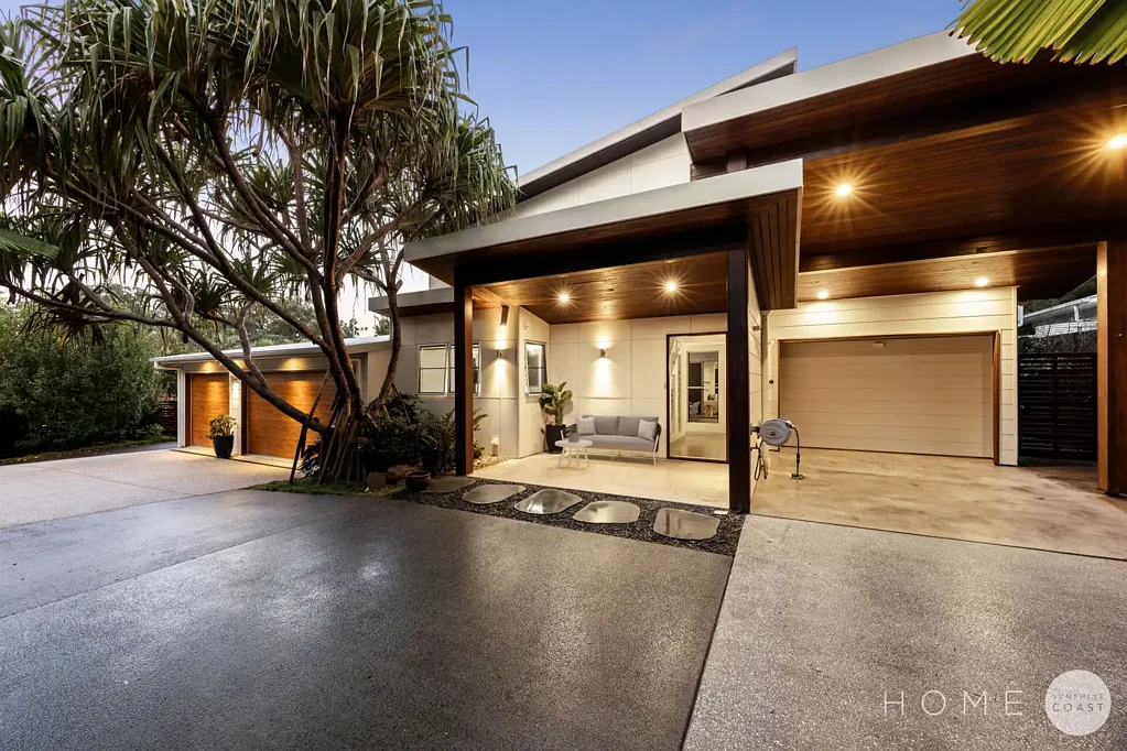 Alexandra Headland 5 Bedroom A Sanctuary by the Sea – Where Rainforest Serenity and Coastal Luxury Unite