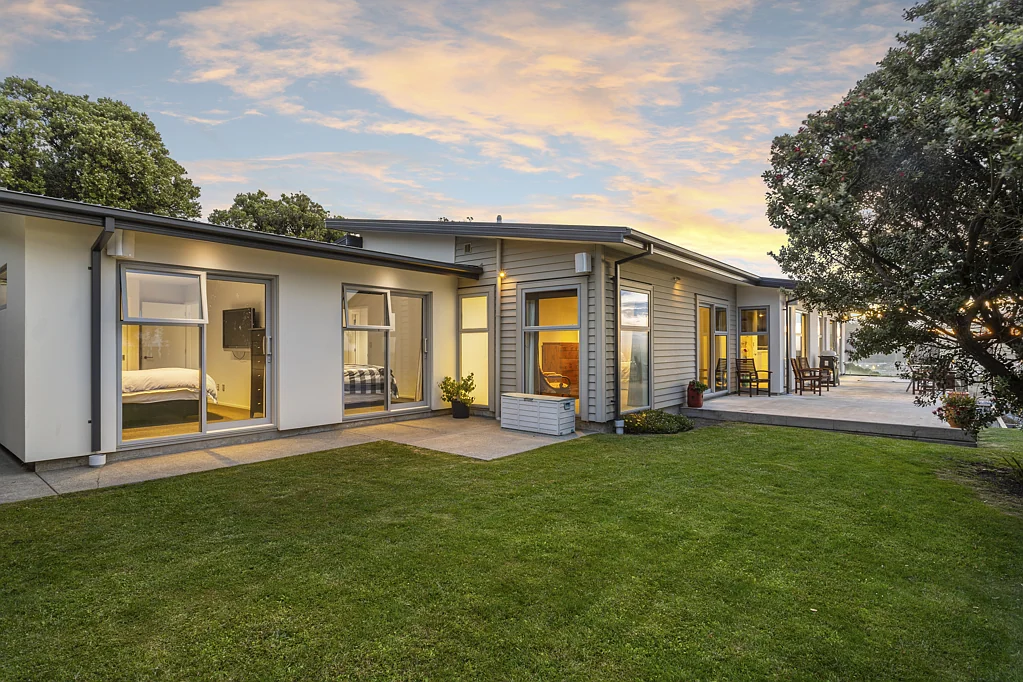 1 Hilltop Lane, Mount Pleasant, Christchurch, Canterbury
