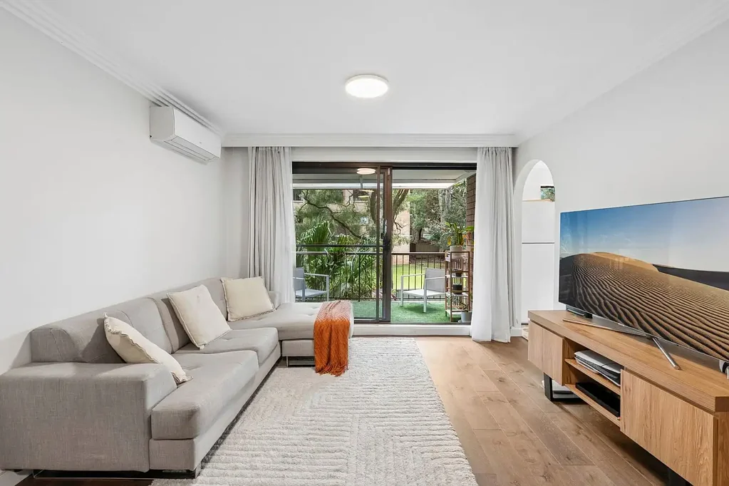 Miranda 2Kwarto Stylish North-Facing Apartment in an Ultra-Convenient Location