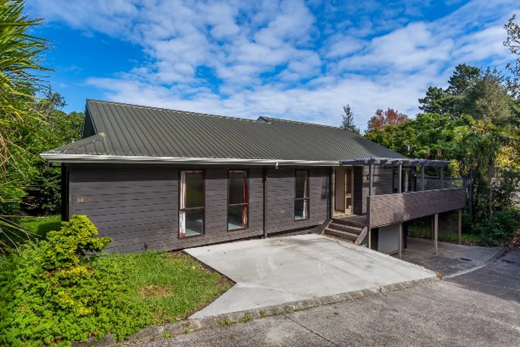 CASTOR BAY - 4 Bedroom Family Home