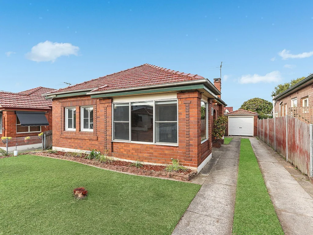 Enjoy Comfort and Convenience in This Stylish Two-Bedroom Home