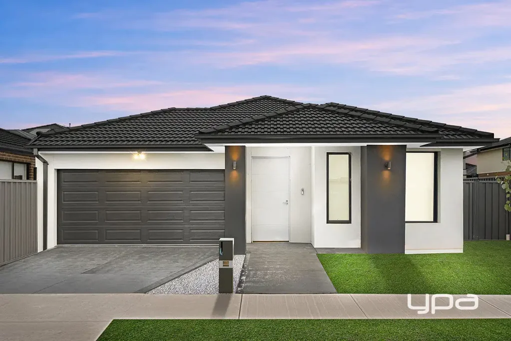 Tarneit 4कमरा Exclusive Investment Opportunity: Purpose-Built Home in Tarneit!