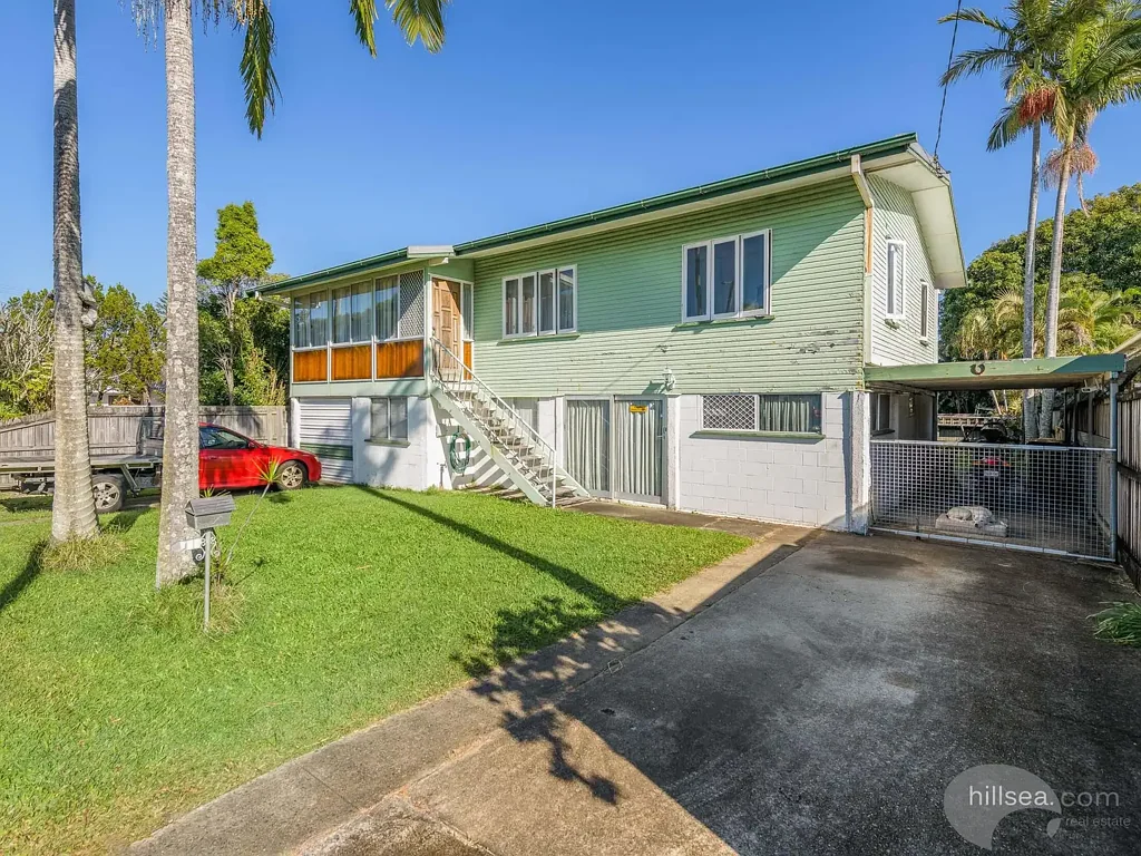 Labrador 4房  FIRST TIME OFFERED IN 33 YEARS– RENOVATE, REBUILD OR LANDBANK