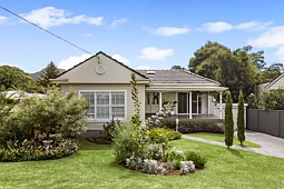 51 Phillips Crescent, Mangerton