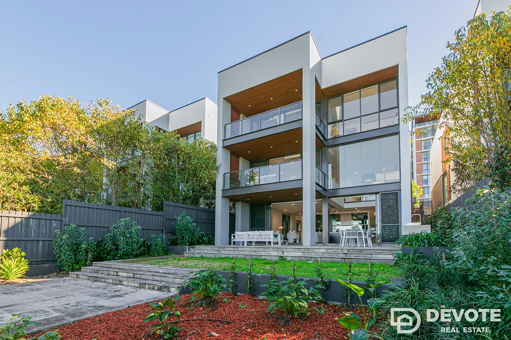 Ryde 5 Slaapkamer Luxury Family Sanctuary with Spectacular CBD Skyline Views