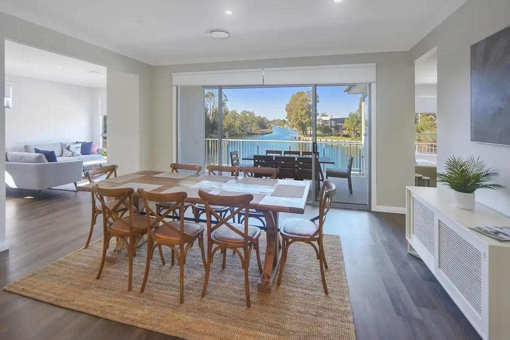 Sussex Inlet 4 Slaapkamer Fully Furnished | Luxury Living