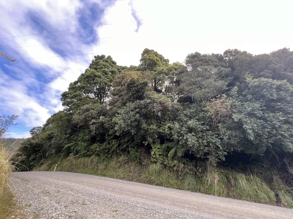 Kaiata Bare Land Lifestyle Property Close To Town