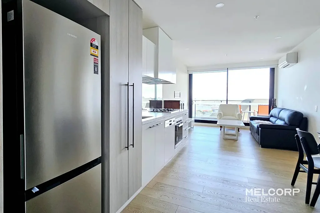 2-BEDROOM, 2-BATHROOM APARTMENT IN THE HEART OF CLAYTON – FURNISHED