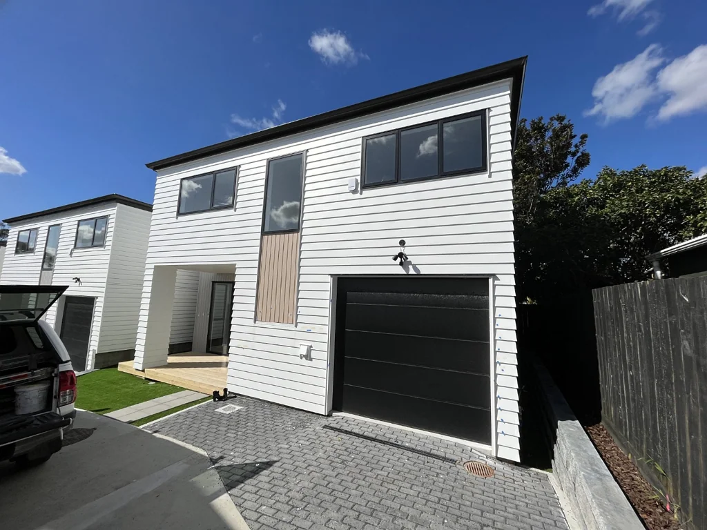 Quality 3 Bedroom with garage