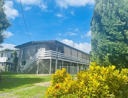 5/a & 5/b Phillips Street, Dysart, Mackay, 4房, 2浴, Apartment