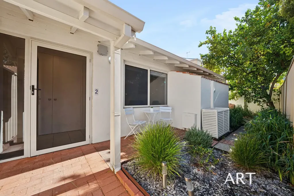 Como 2房  SINGLE LEVEL LIVING ON PEACEFUL GARDNER ST