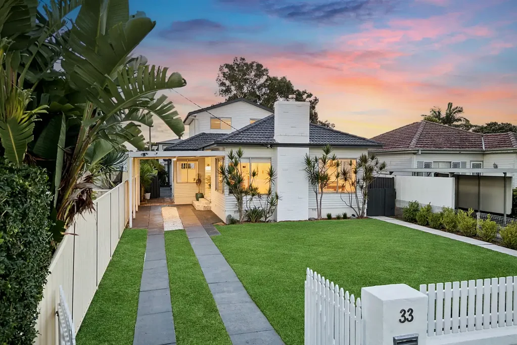 Umina Beach 4房  Coastal elegance meets modern luxury