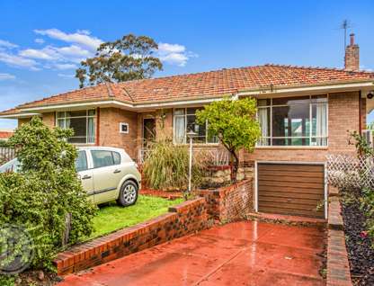 19 Lockhart Street, Como, WA 6152, 3 Bedrooms, 1 Bathrooms, House