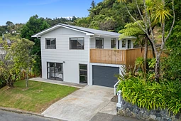8 Bogle Grove, Stokes Valley