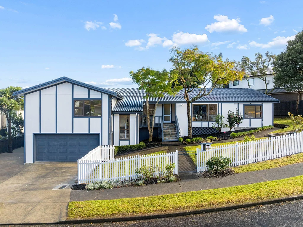Bucklands Beach 4 Slaapkamer Ideal Family Living with Development Potential