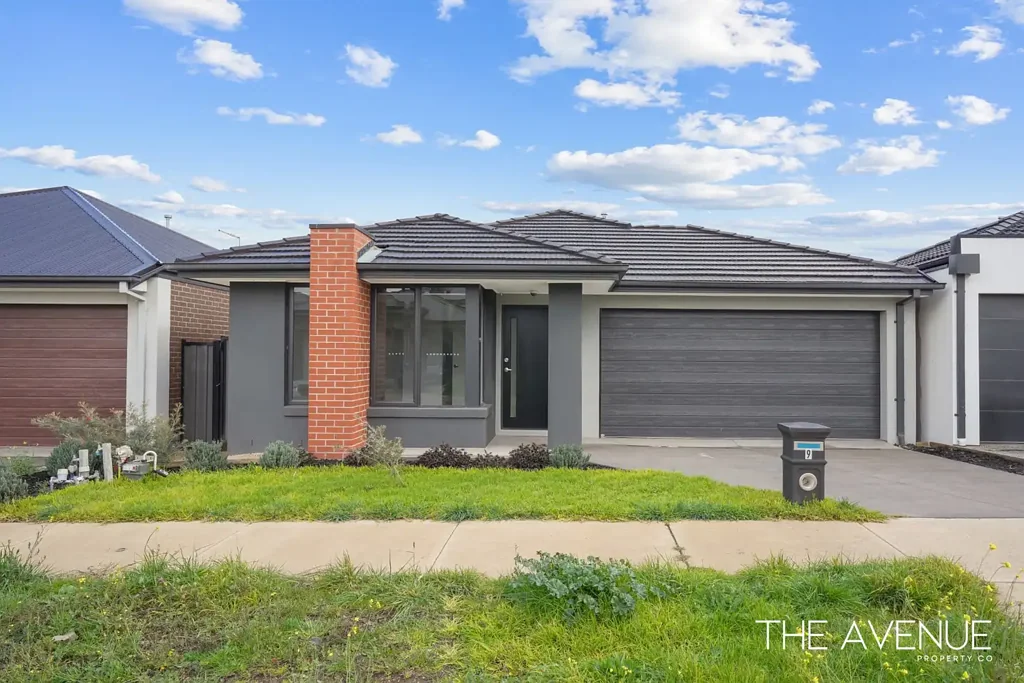 Modern Family Living in Donnybrook