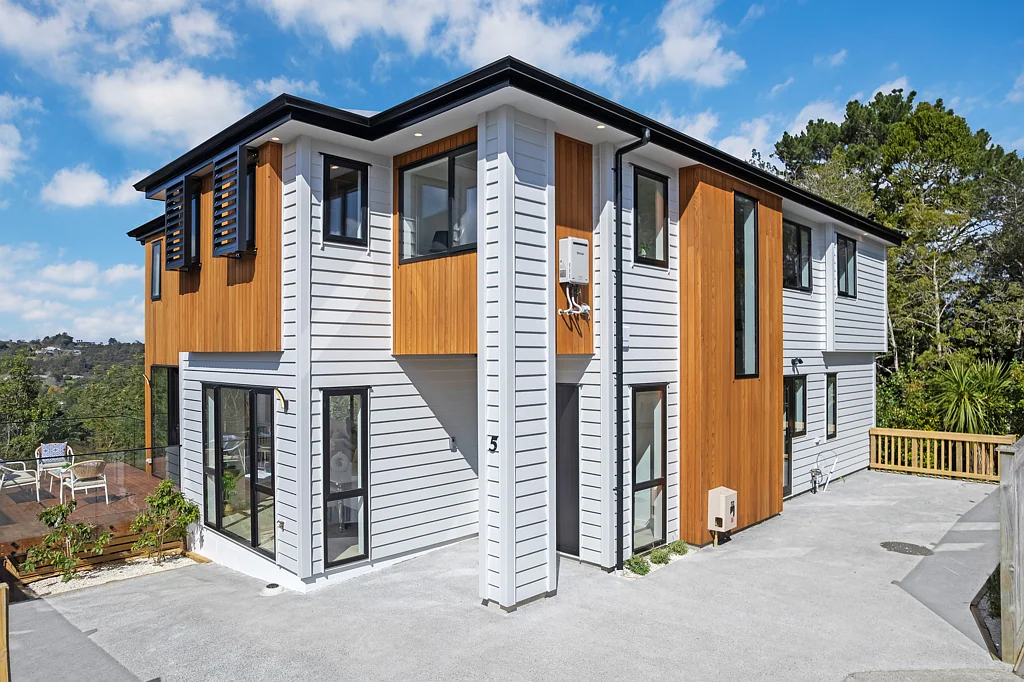 Albany 4ਬੈੱਡਰੂਮ Elevated Modern Living in Coveted Schnapper Rock