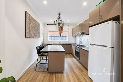 10 Scott Avenue, St Albans, VIC 3021, 7 phòng ngủ, 3 phòng tắm, House