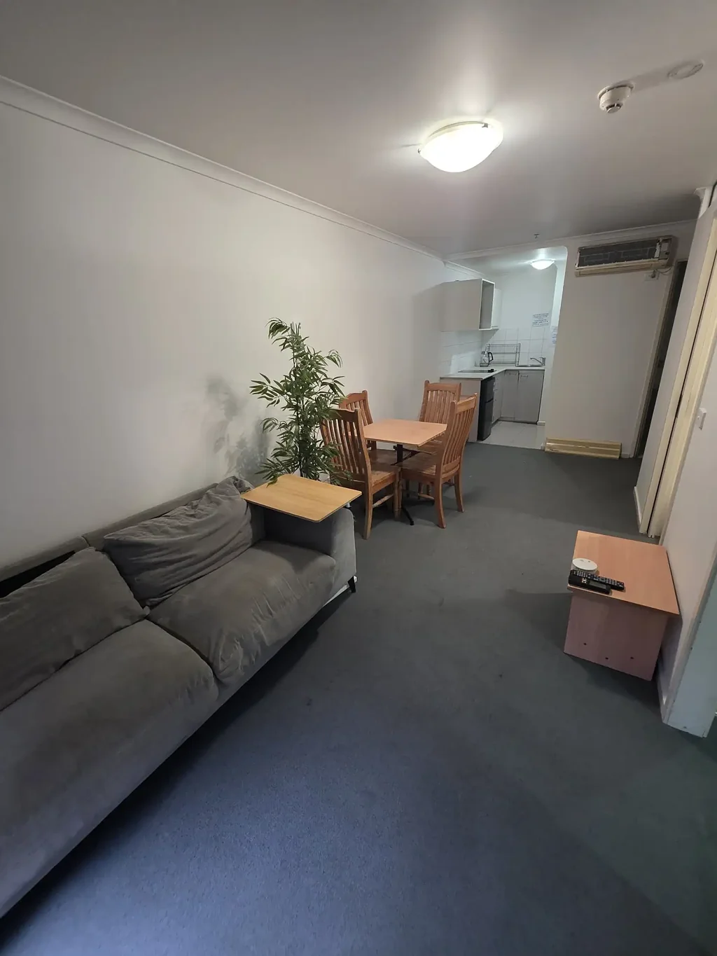 Stylish Furnished Apartment in the Heart of Melbourne
