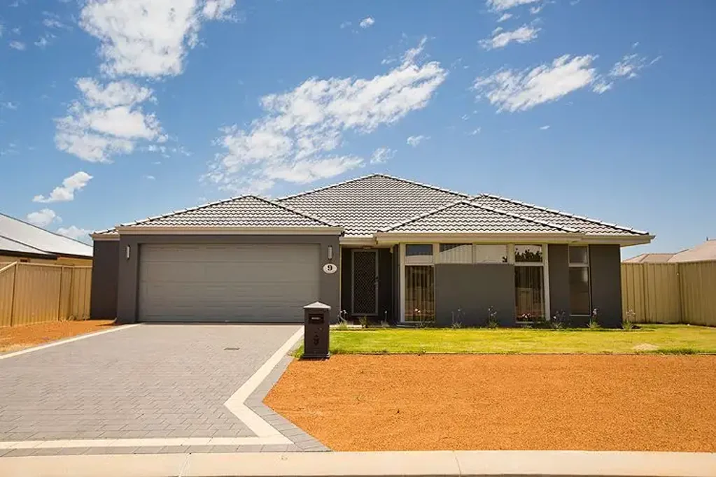Modern Home in Drummond Cove - Break Lease